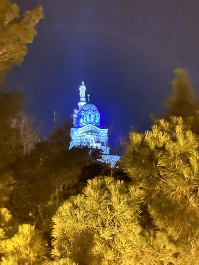 Haut De Vauban, Au Pied De Notre Dame De La Garde - T3 Climatise Marseille Luaran gambar